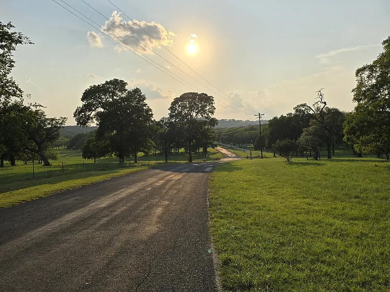 235 Pecan Valley Rd — Photo 24