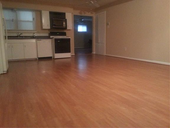 3rd image of 3403 William Brewster Dr