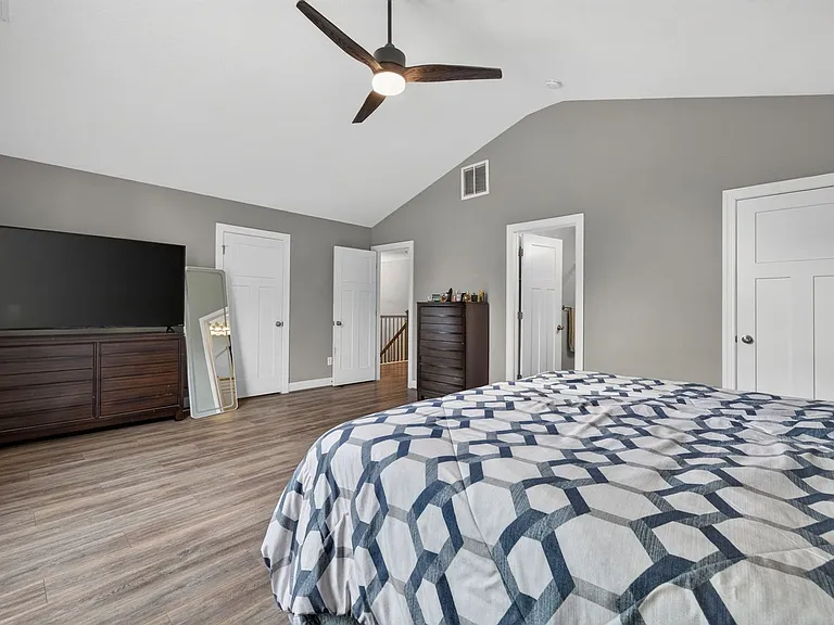 2700 Rodgers St — Photo 28