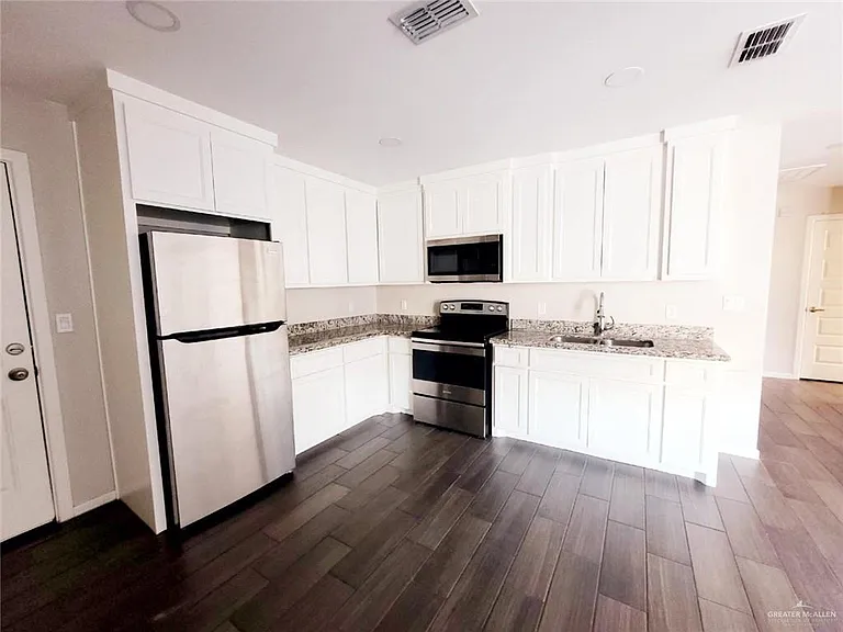 3910 Paola St #1 — Photo 9
