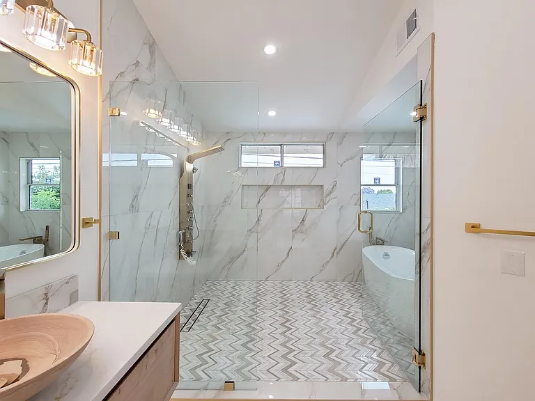 220 S Linhaven Cir — Photo 23