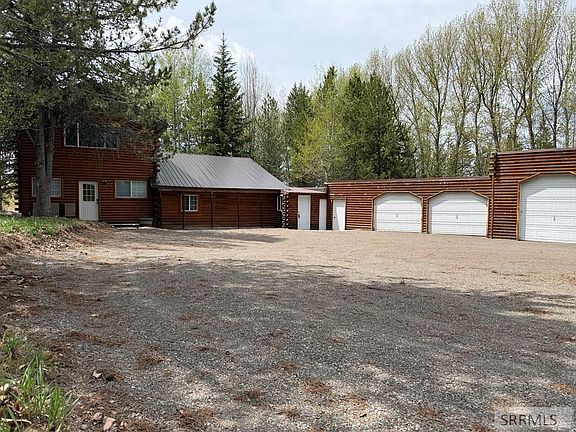 4th image of 4450 Golden Eagle Dr