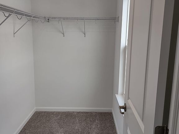 4th image of 1039 Atterberg Rd