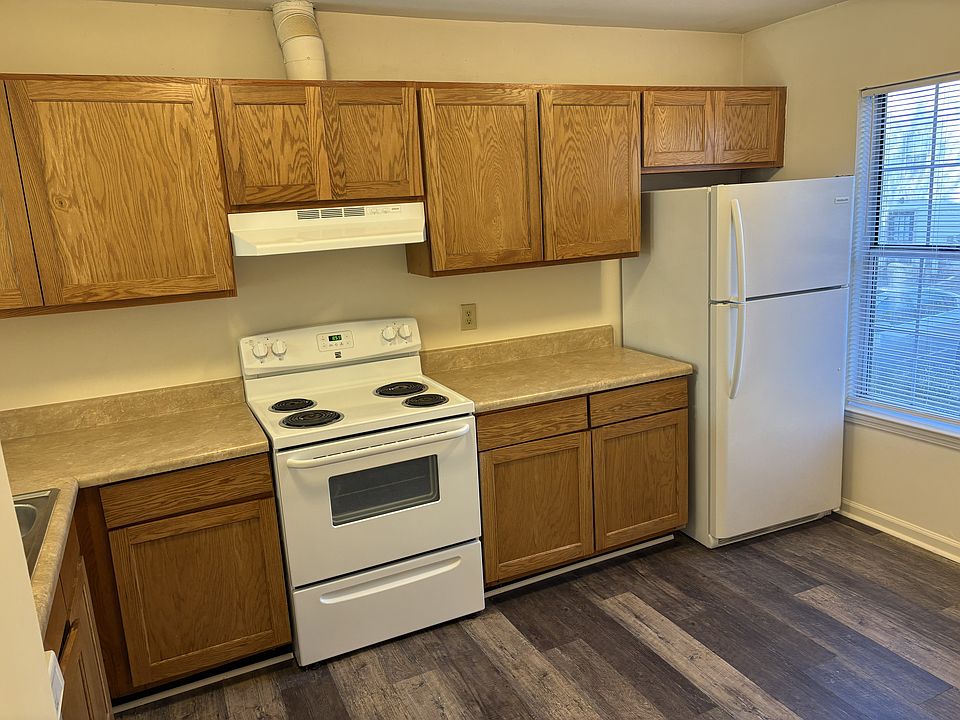 2nd image of 3893 Parks Rd APT K