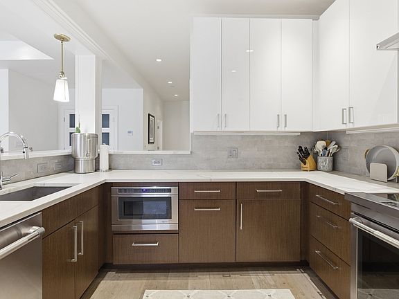 5th image of 406 418th St #1A