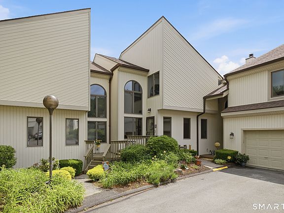 2nd image of 12 Spindle Hill Road #2C