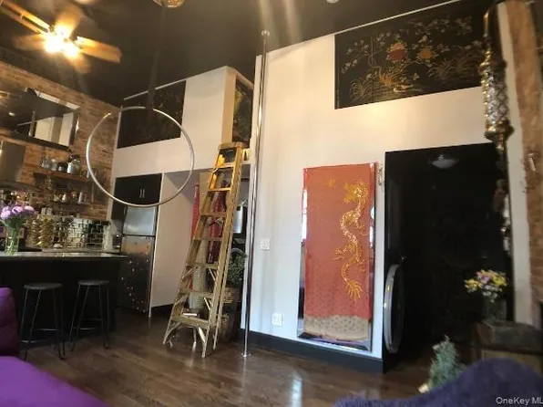 234 E 14th Street #1B, New York (Manhattan), NY 10003
