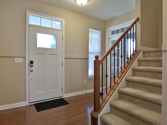 5th image of 2607 Loris Way