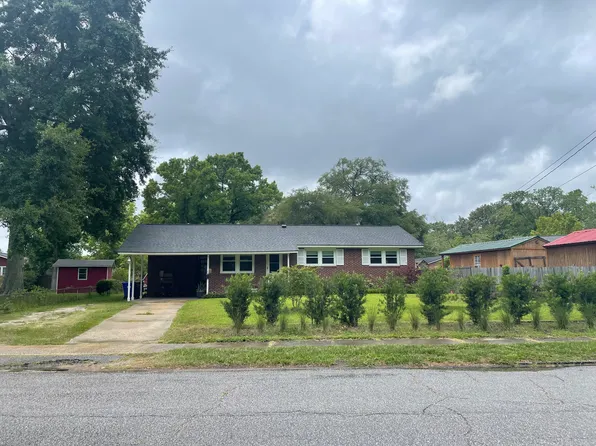 1731 Wasp St, North Charleston, SC 29405