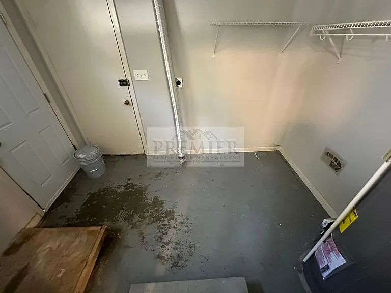 8422 Cherry St — Photo 18