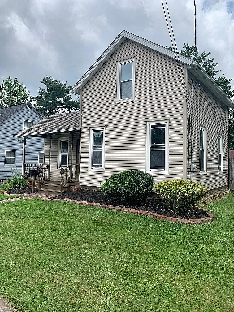 2 bed, 858 sqft, $1,400 — Photo 3