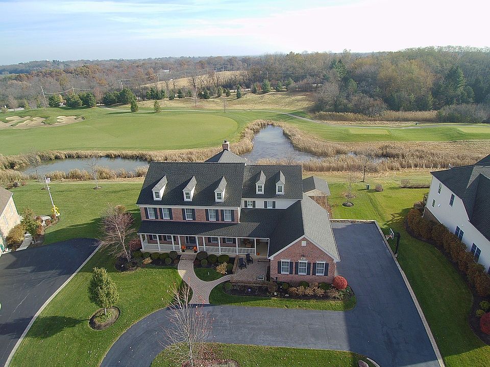 1st image of 24 Briar Creek Dr