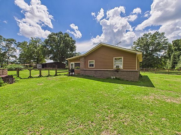 3rd image of 1052 Whitehead Dr