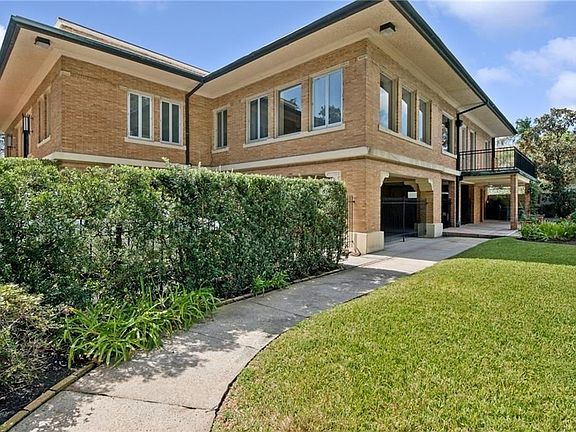 5th image of 6 Newcomb Blvd