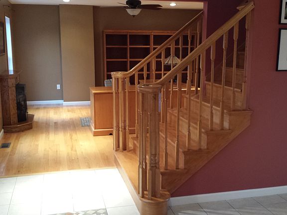 3rd image of 570 Ashwood Dr