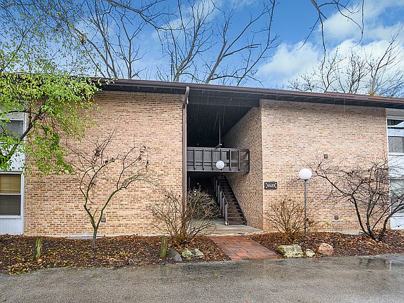 2nd image of 5523 E Lake Dr APT D