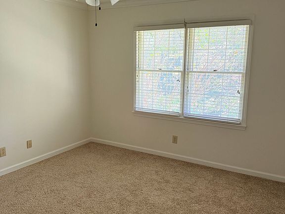3rd image of 477 Patterson Rd