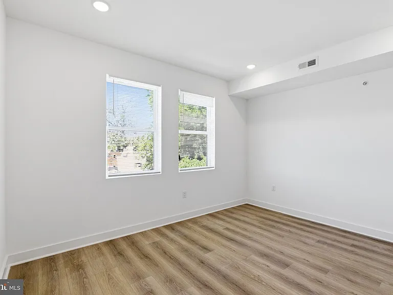 2534 N 11th St #2 — Photo 8