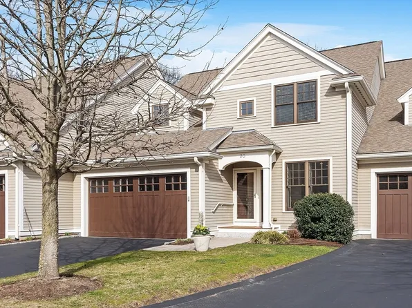 30 Graystone Cir #30, Winchester, MA 01890