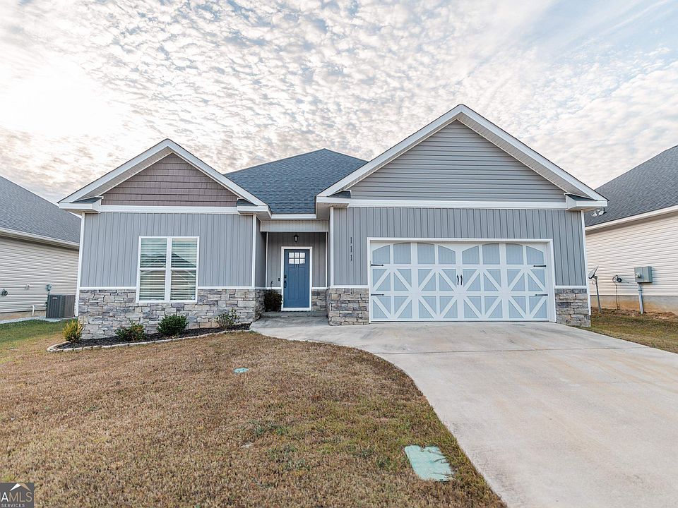 1st image of 111 Cascades Ct