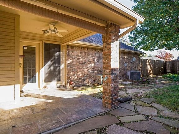 4th image of 740 Monique Ct