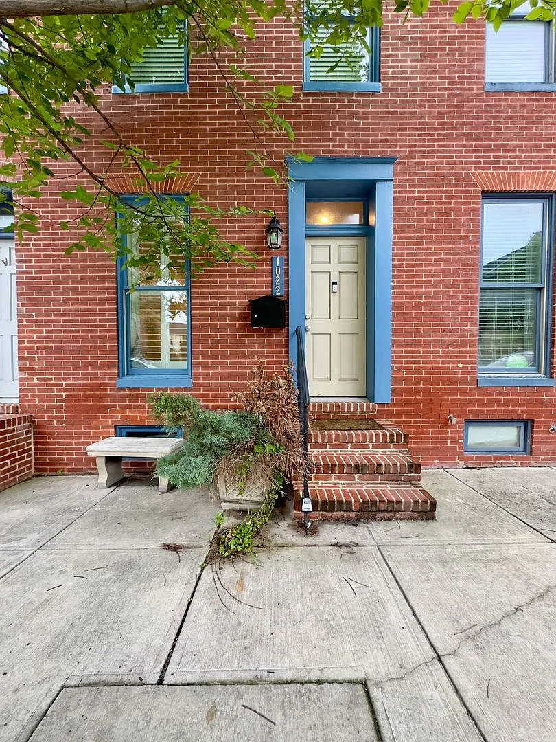 Charming 3 Bed/3 Bath Townhome in Middle East Baltimore! — Photo 2