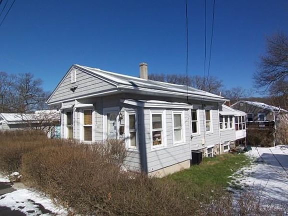 3rd image of 66 Fair Oaks Ave