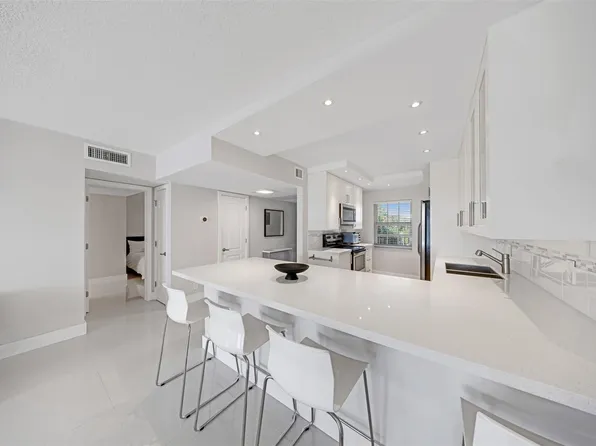 4030 W Palm Aire Drive #406, Pompano Beach, FL 33069