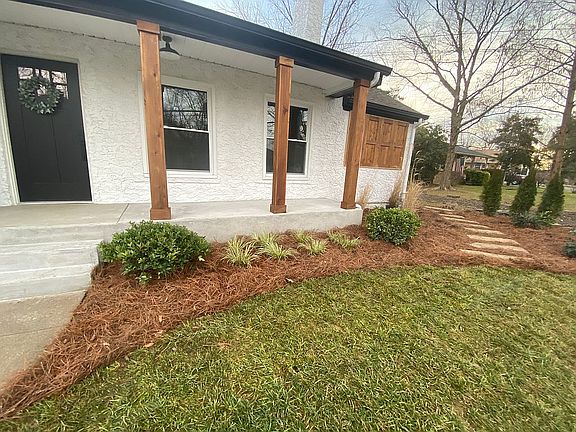 2nd image of 1002 17th St NW