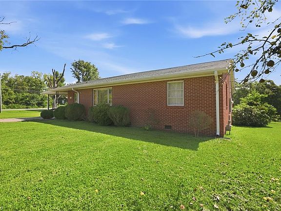 2nd image of 1700 Parham Dr