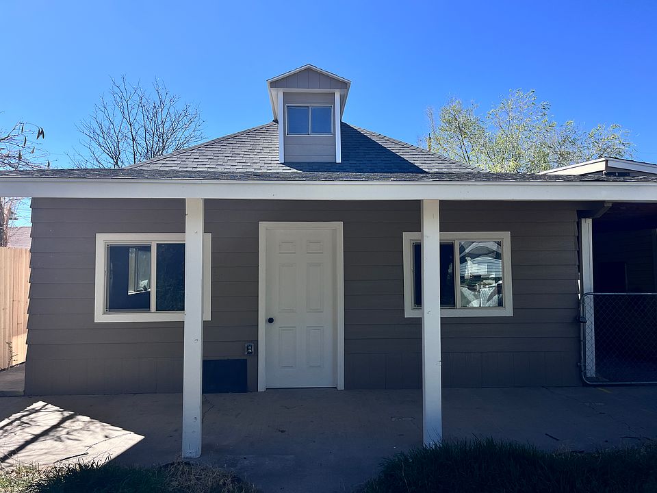 1st image of 409 Chuluota Ave