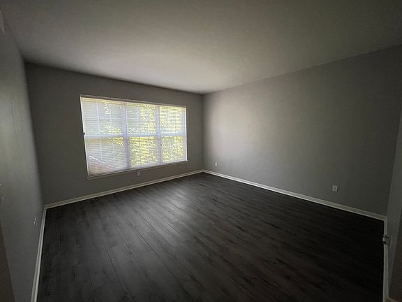5th image of 38286 Saratoga Cir