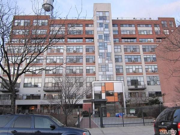 1st image of 700 Pacific St #121