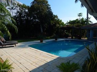 9986 NW 11th Mnr, Coral Springs, FL 33071