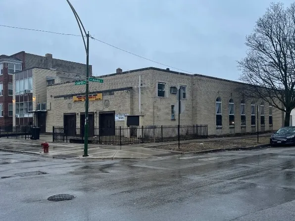4854 N Sawyer Ave, Chicago, IL 60625