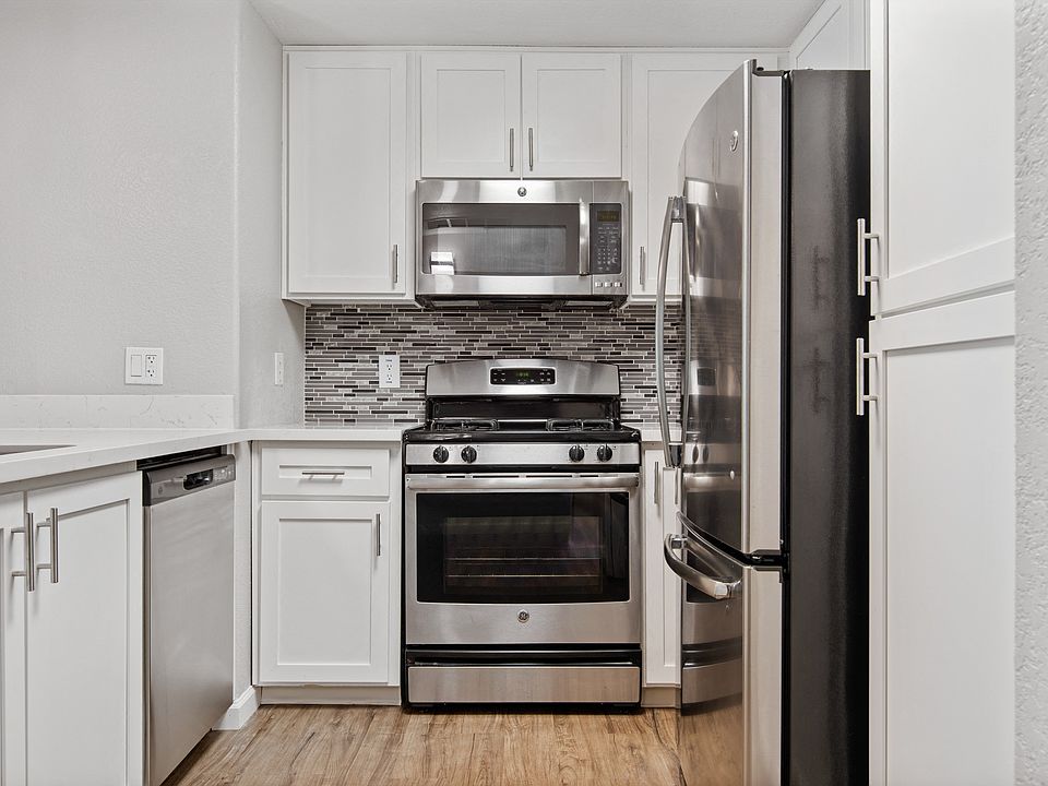 Stainless steel appliances in the upgraded kitchens at Ascent at the Galleria in Roseville, California