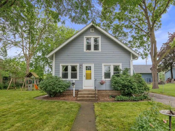 36 19th Ave N, Hopkins, MN 55343