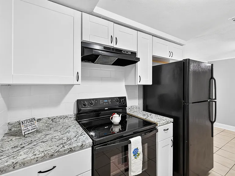 6012 Redwood Dr — Photo 7