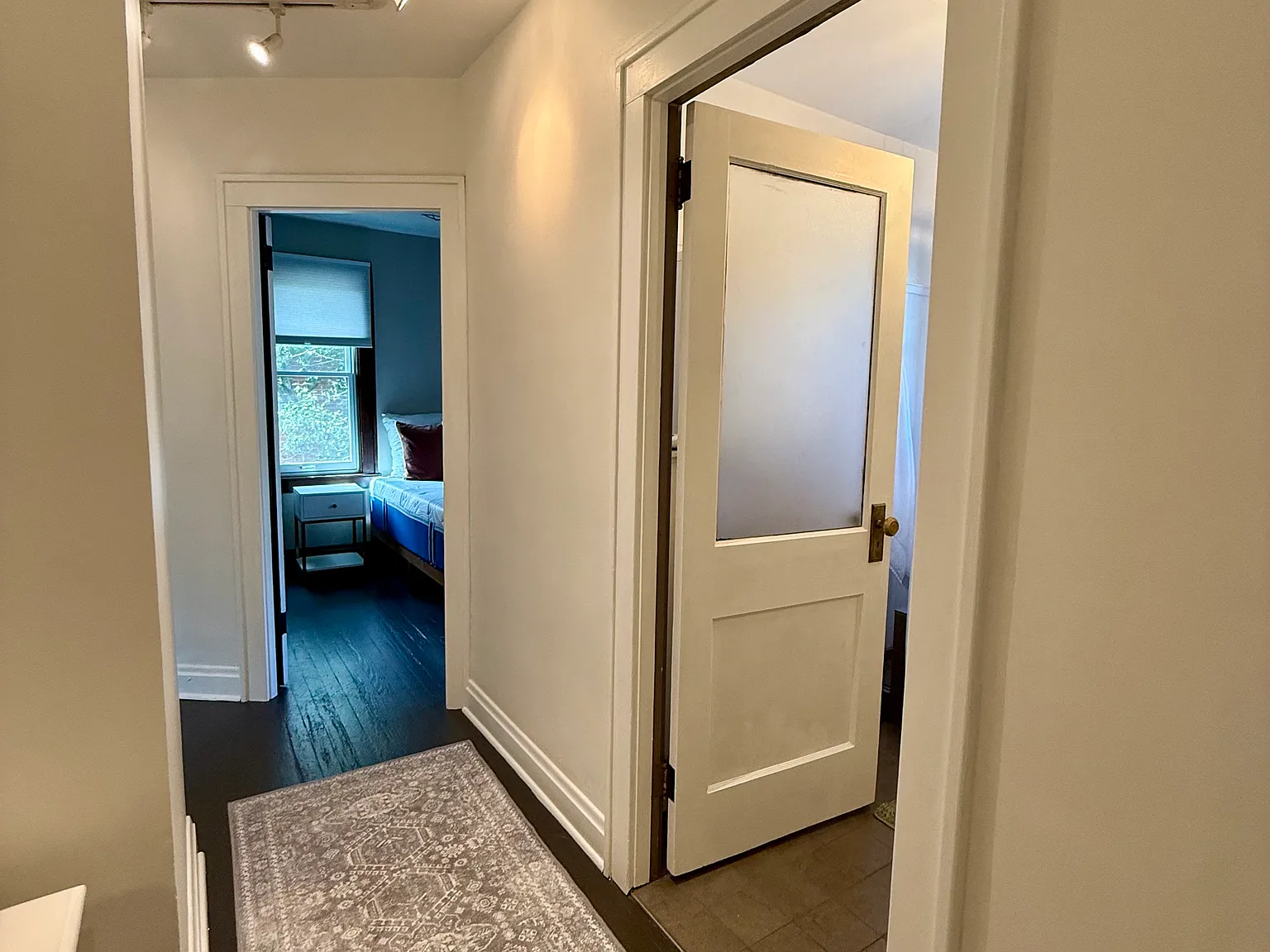 2 bed, 1004 sqft, $2,350 — Photo 4