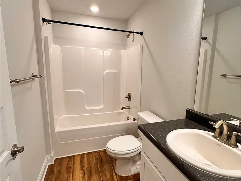 7034 Sonny Dr — Photo 16