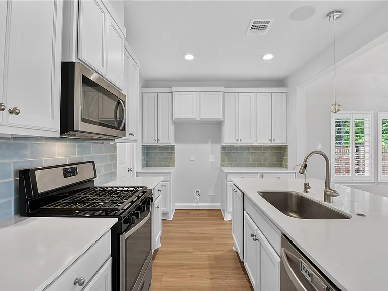 2524 Hagerman Ct — Photo 22