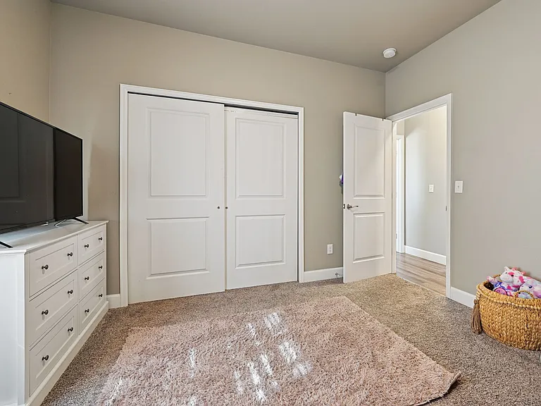 1140 E Dove Creek Dr — Photo 20