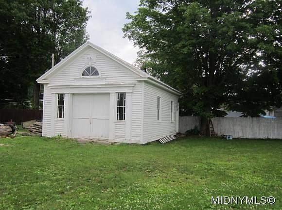 2nd image of 129 Main St