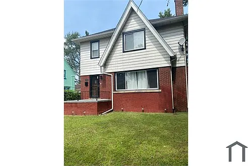 474 W Greendale Photo 1