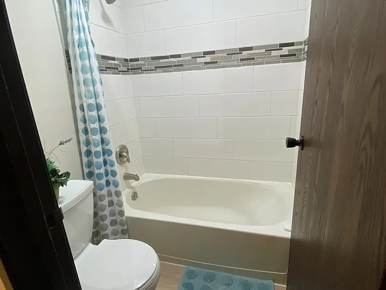 1712 S 115th Ct #3 — Photo 10