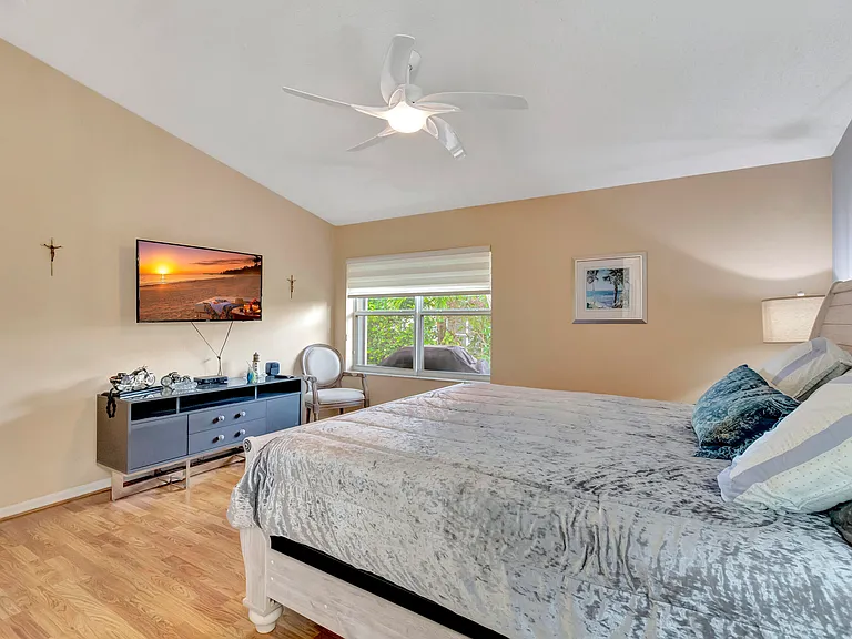 6129 Heliconia Rd — Photo 23