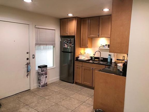 3rd image of 1314 Rosewood Ave APT 108
