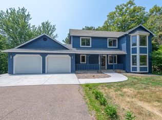 1725 Waconia Pkwy S, WACONIA, MN 55387