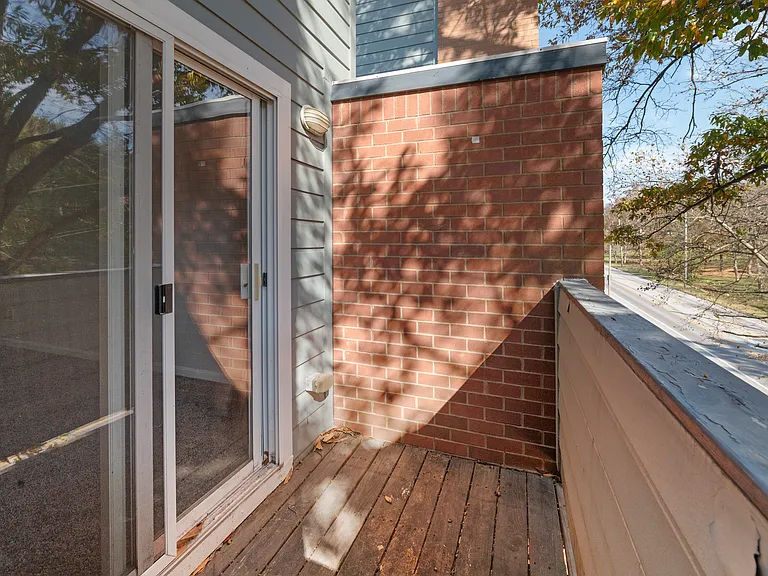 2745 Grinstead Dr #204 — Photo 21