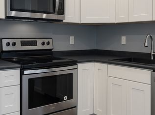 84 Park St, Essex Junction, VT 05452